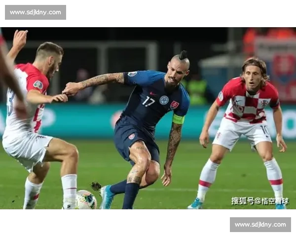 意大利迎战斯洛伐克焦点之战解析双方阵容与晋级前景关键看点全面前瞻
