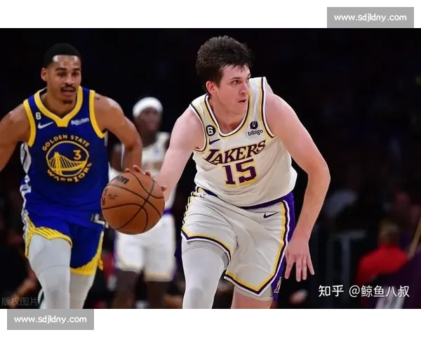 湖人对勇士比赛观后感老将智慧与青春火力的正面对决诠释季后赛篮球魅力