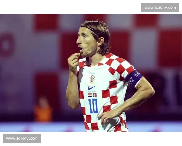 日本对阵巴拿马热身赛前瞻双方战术与胜负看点解析全面分析比赛格局