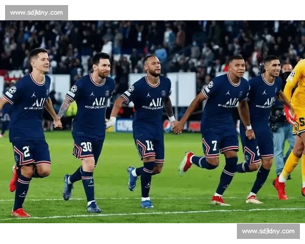 第戎主场迎战里昂法甲焦点对决胜负走势前瞻分析球队状态与战术博弈看点